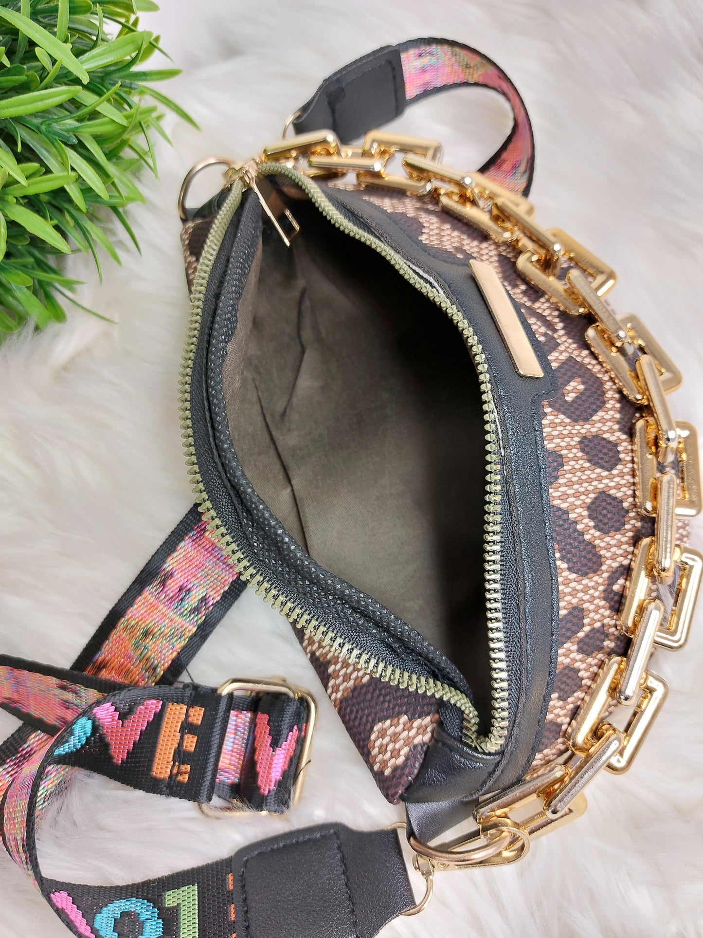 Small Crossbody Shoulder Bag for Women - Leopard Brown