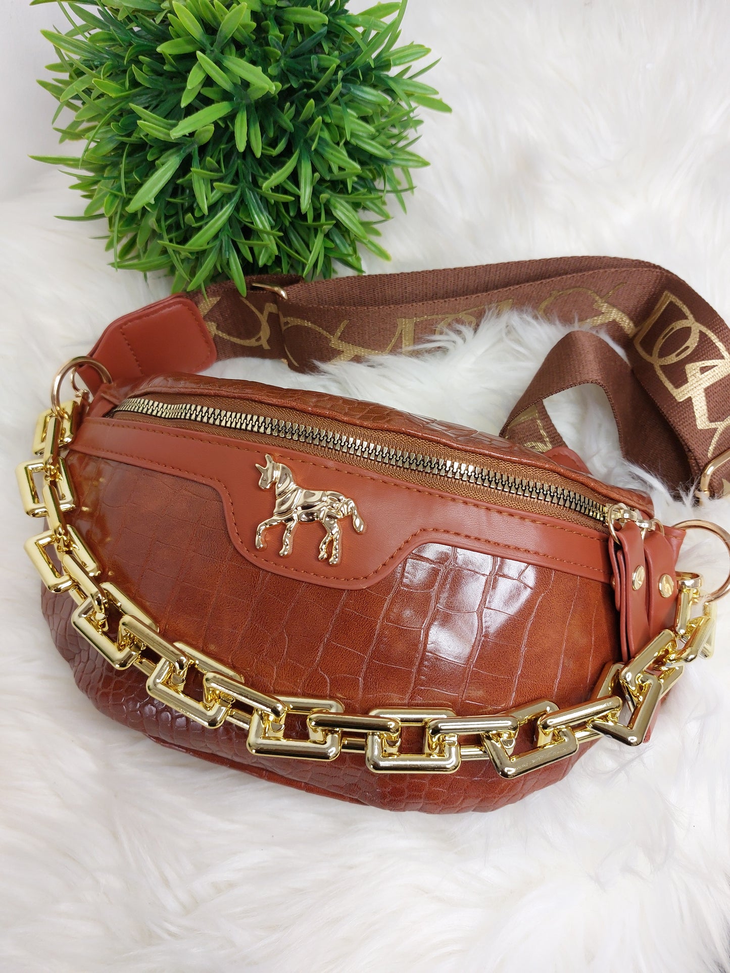 Small Crossbody Leather Shoulder Bag for Women - Brown